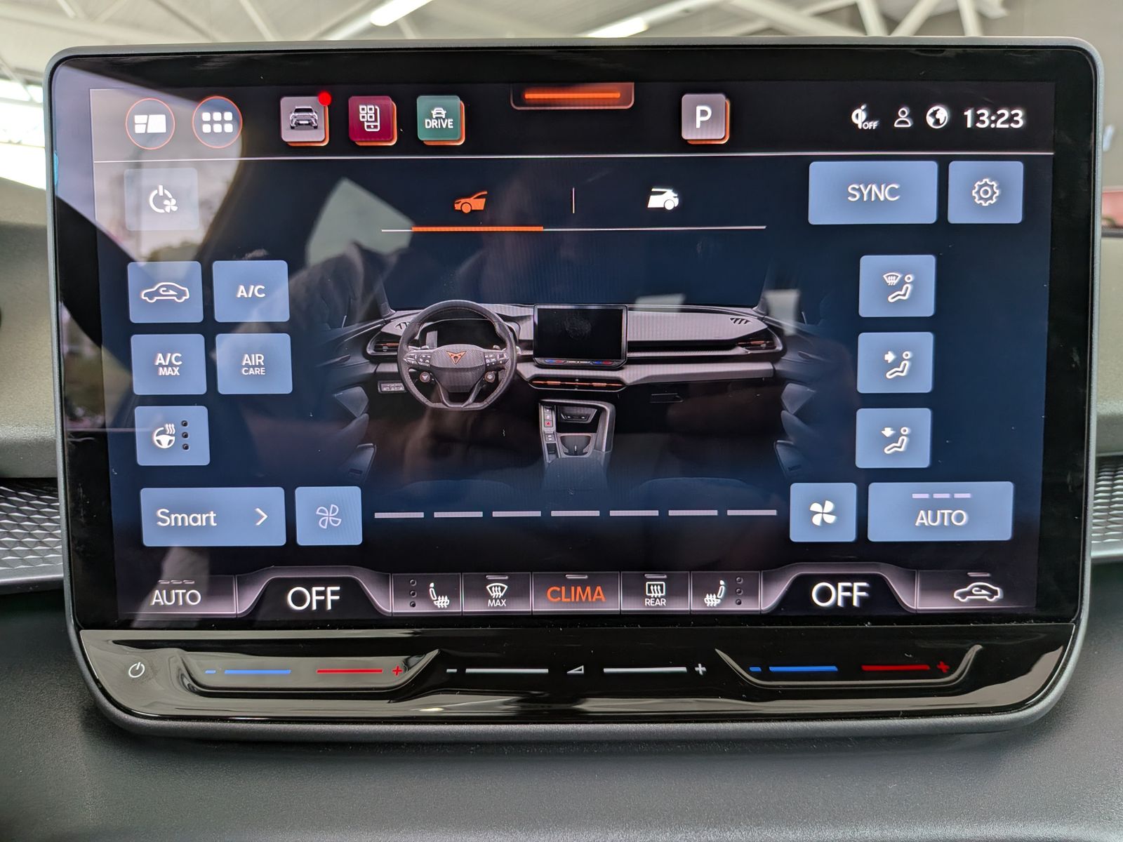 Fahrzeugabbildung CUPRA Terramar 1.5 eTSI Tribe Sennh Matrix HUD AHK 20