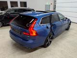 Volvo V90 2.0 R-Design AWD*ACC*Bowers & Wilkins*360°* - Volvo Unfallwagen