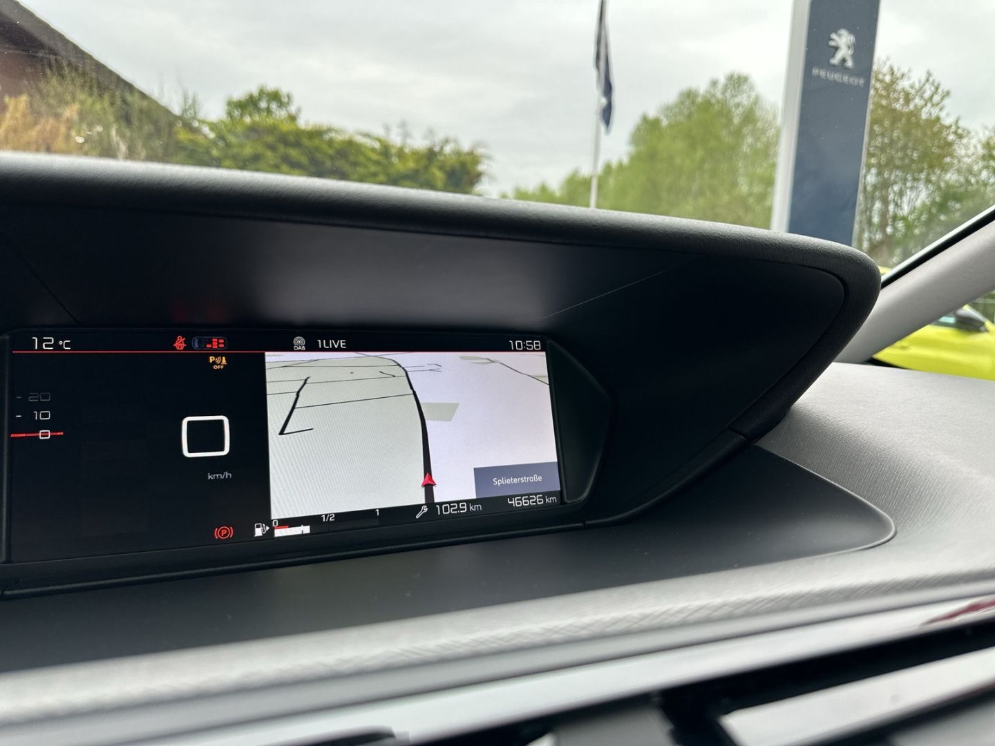 Fahrzeugabbildung Citroën Grand C4 Space Tourer Feel PureTech 130 1.2 AHK-