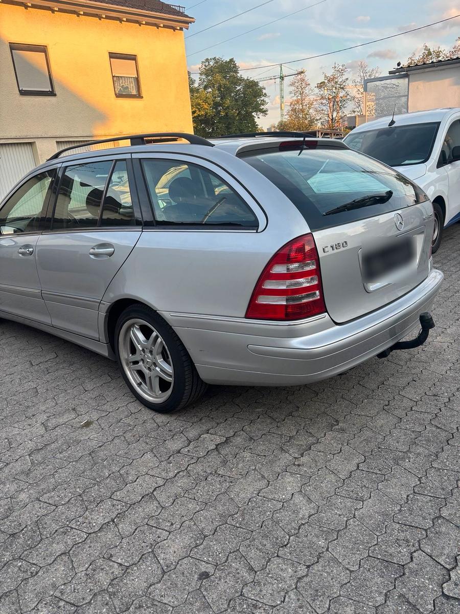 Mercedes-Benz C180 2005 — двигун 143 HP (105kW)