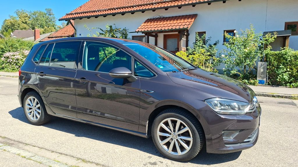 Image of Volkswagen Golf Sportsvan
