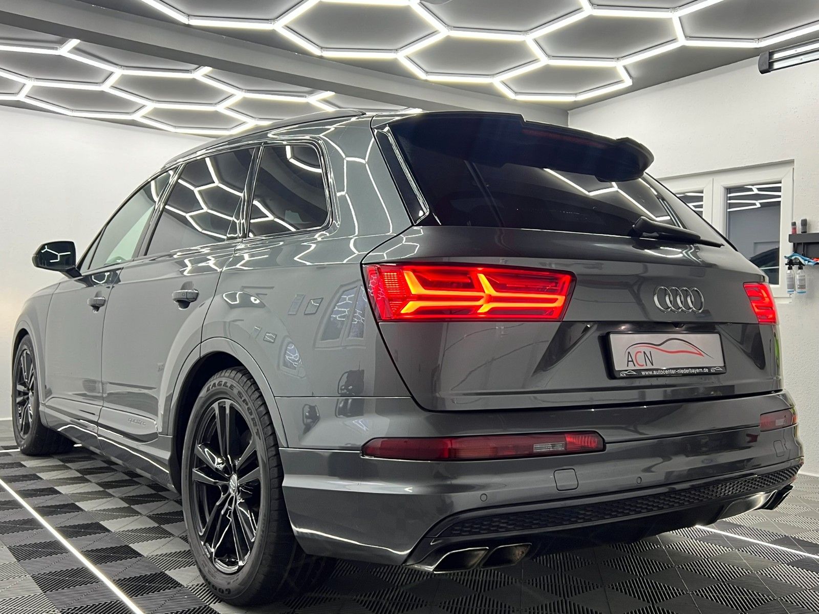 Fahrzeugabbildung Audi SQ7 4.0 TDI Quattro/MATRIX/HuD/ACC/AHK/AMBI+