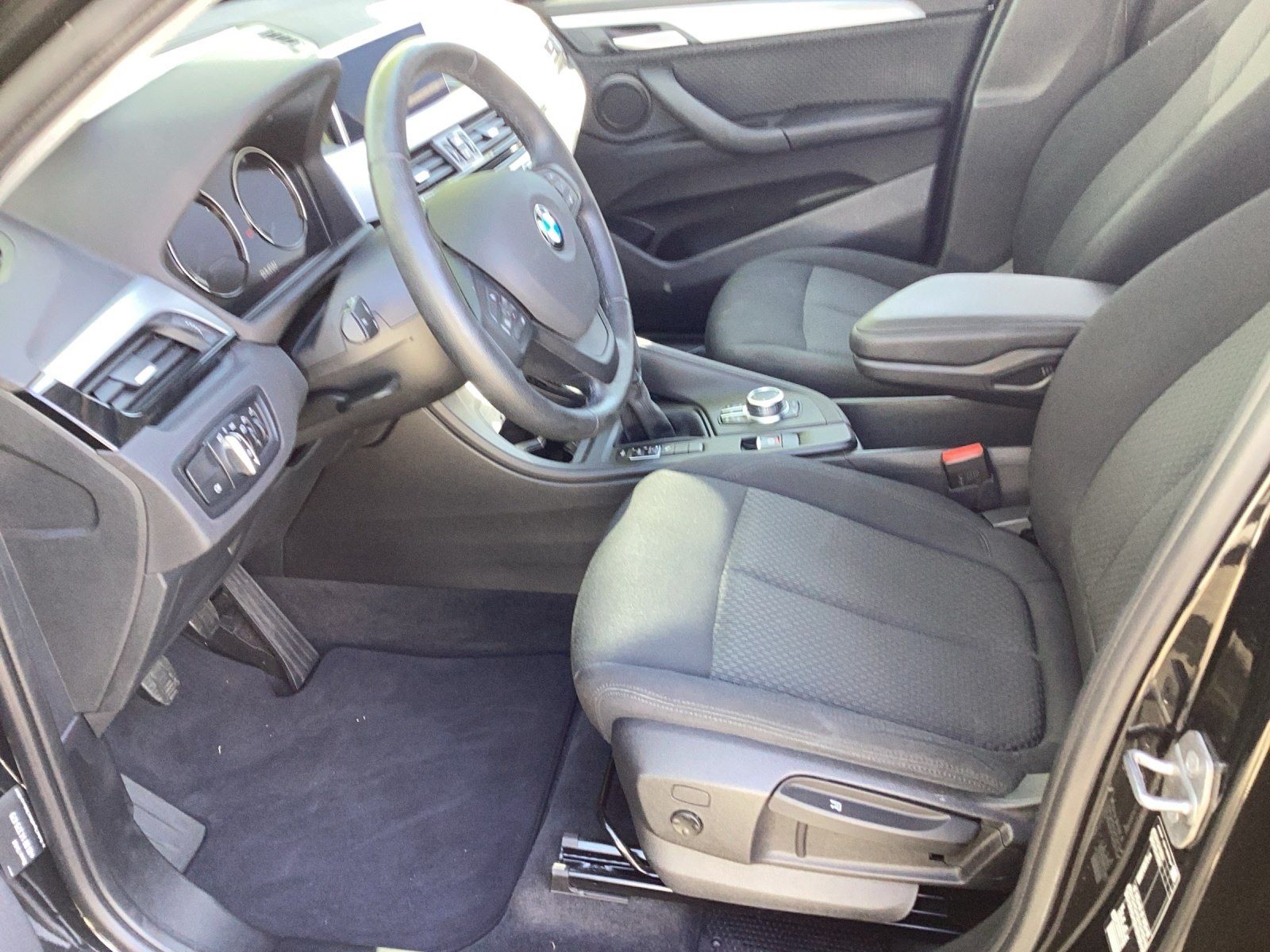 BMW X1 sDrive18i Advantage,Panoramadach,Navigation,P foto 6