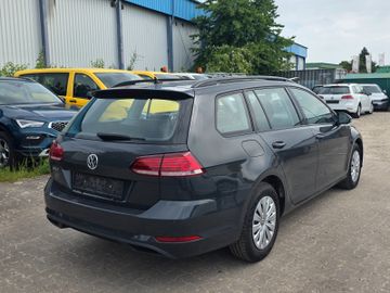 Volkswagen Golf - 4