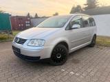 Volkswagen Vw Touran 1.9TDI 7 Sitzer TÜV11/26 NeueAll... - VW Passat Diesel von 2004