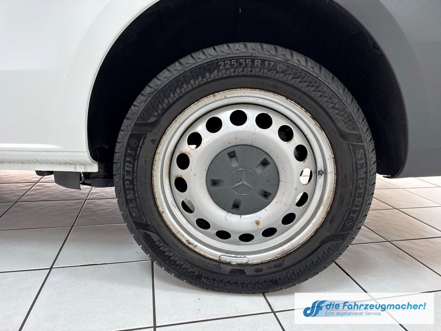 Fahrzeugabbildung Mercedes-Benz Vito Kasten 116 CDI 4x4 lang AHK Navi DAB *EXPOR