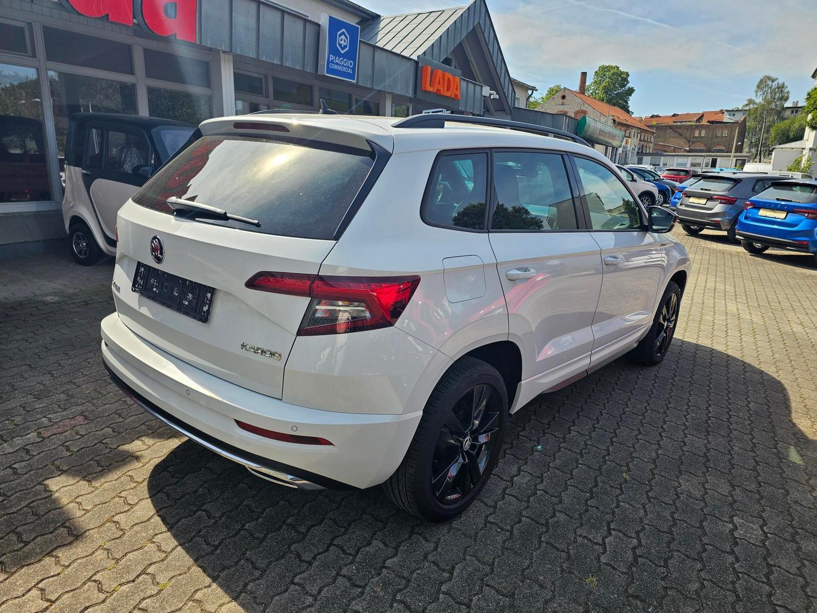 Skoda Karoq 1.5 TSI DSG Sportline+NAVI+ACC+eKLAPPE+AHK