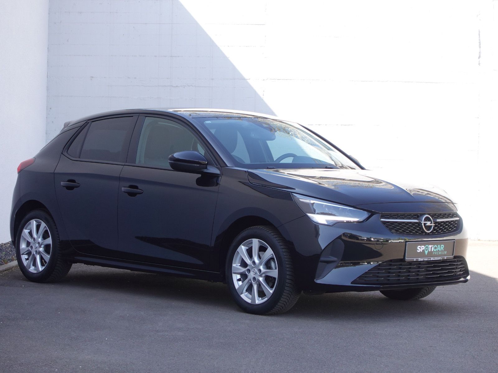 Fahrzeugabbildung Opel Corsa Edition 1.2,Navi,Kamera,Sitzhzg,Allwetter