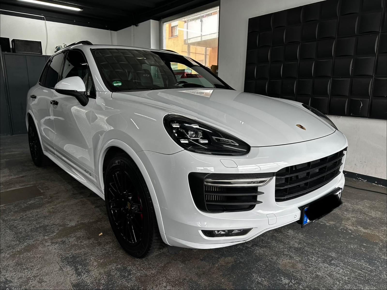 Porsche Cayenne GTS