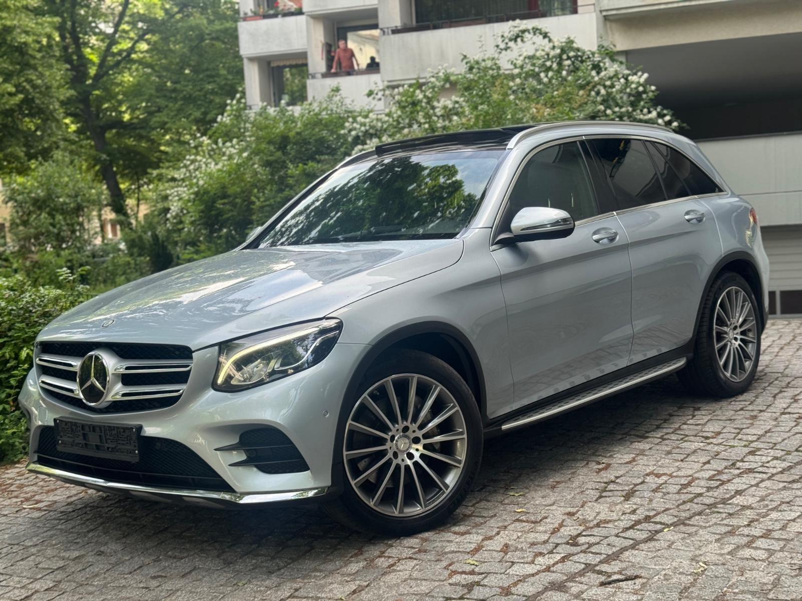 Mercedes-Benz GLC 250 d 4Matic AMG Line Edition1/BURM/PANO/ACC