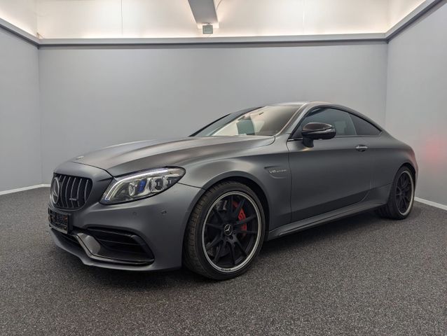 Mercedes-Benz C 63 s AMG Coupe*DESIGNO*MAGNO*PERF-SITZ*CARBON