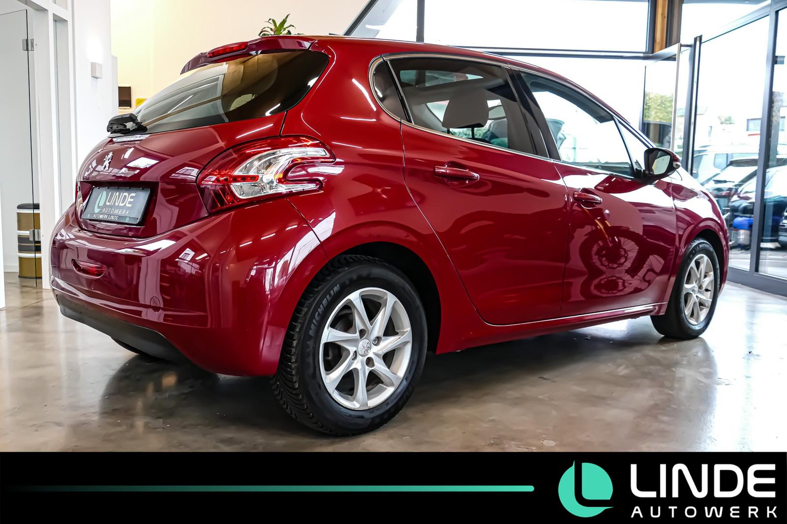 Peugeot 208 Active |KLIMA|PANO.|SHZ|15 ALU
