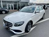 Mercedes-Benz E 220 d Autom. -
