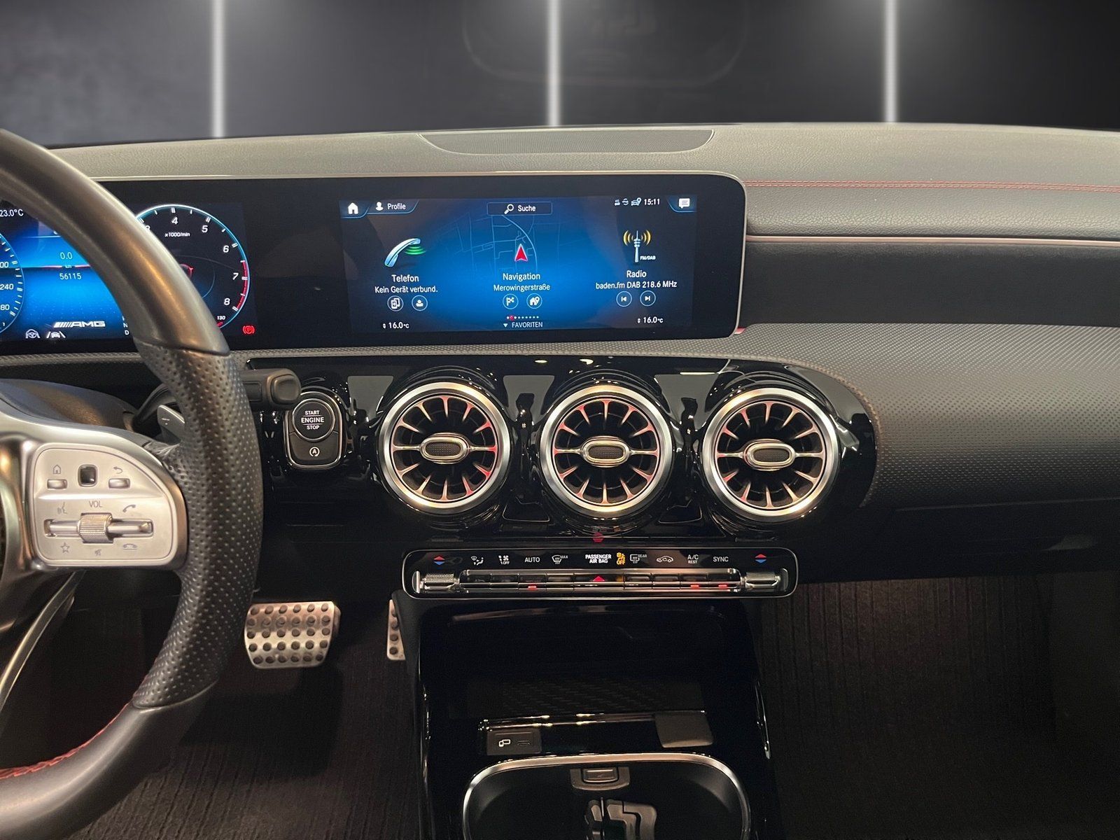Fahrzeugabbildung Mercedes-Benz CLA 35 AMG 4M*Pano*Burmester*Distro*360*MLB*Ride