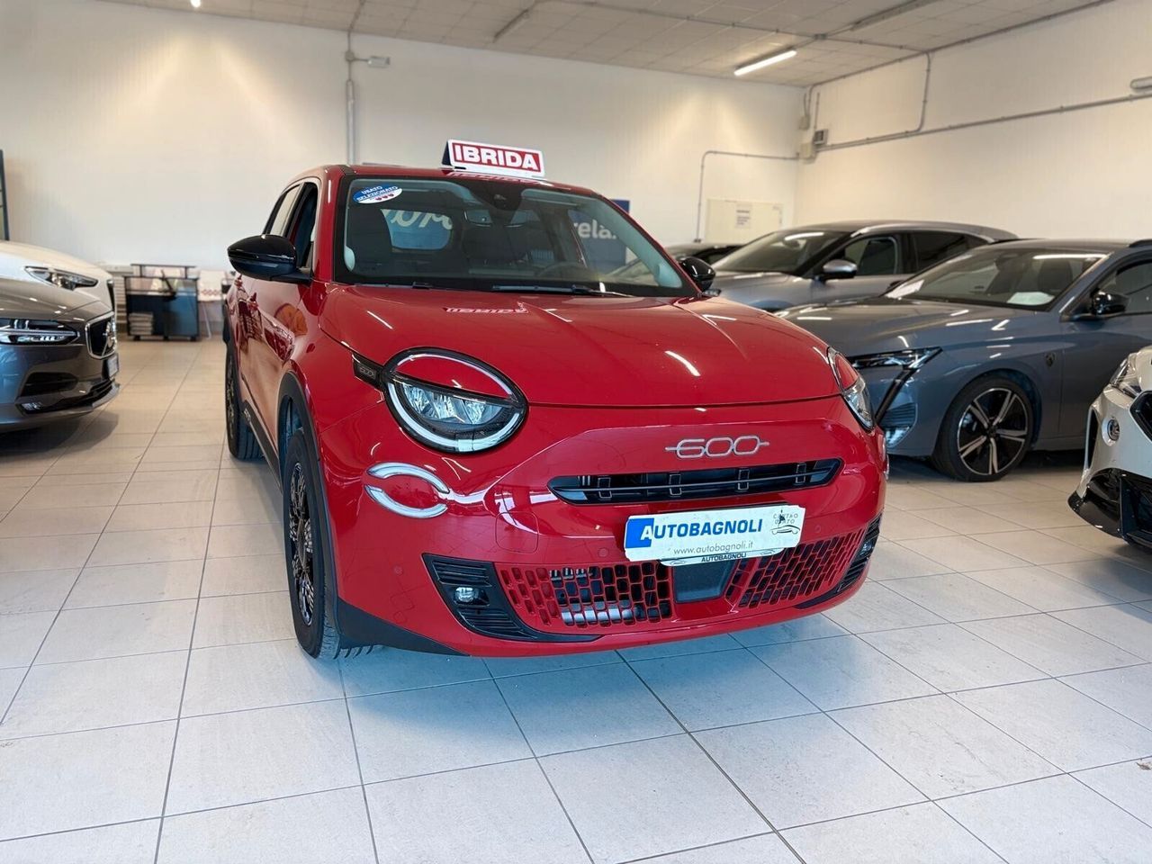 Fiat 600 POP BUSINESS Hybrid 145 CV DCT SPOTICAR imagem 2