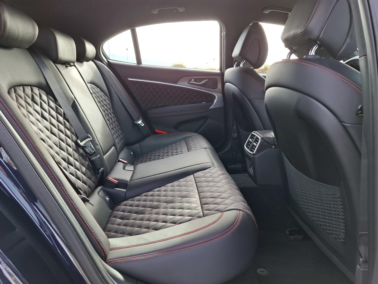 Genesis G70 GX8 Shooting Brake 2.0T AWD Sport