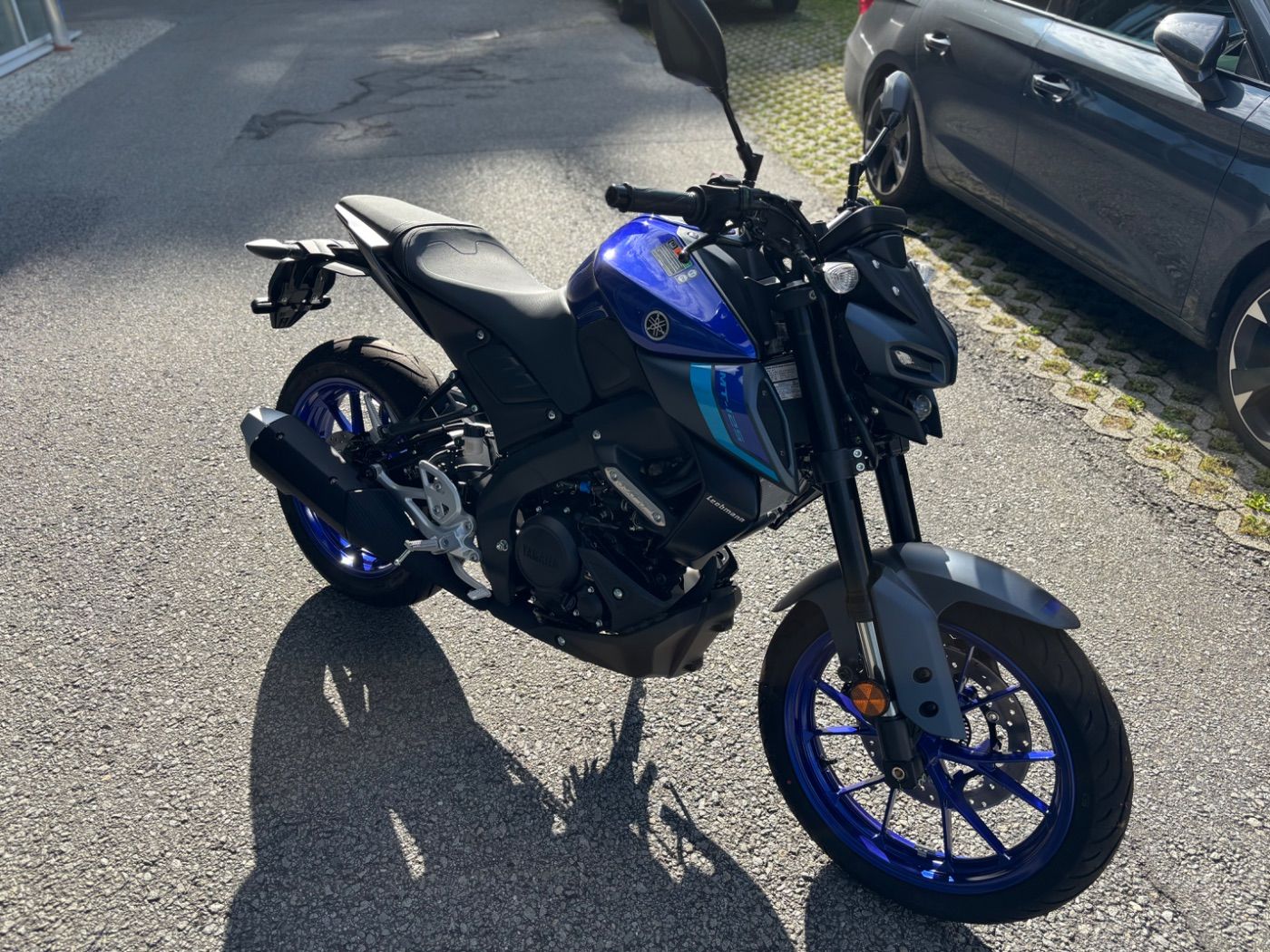 Fahrzeugabbildung Yamaha MT 125 Modell 2026 Herbst Deals auch in schwarz