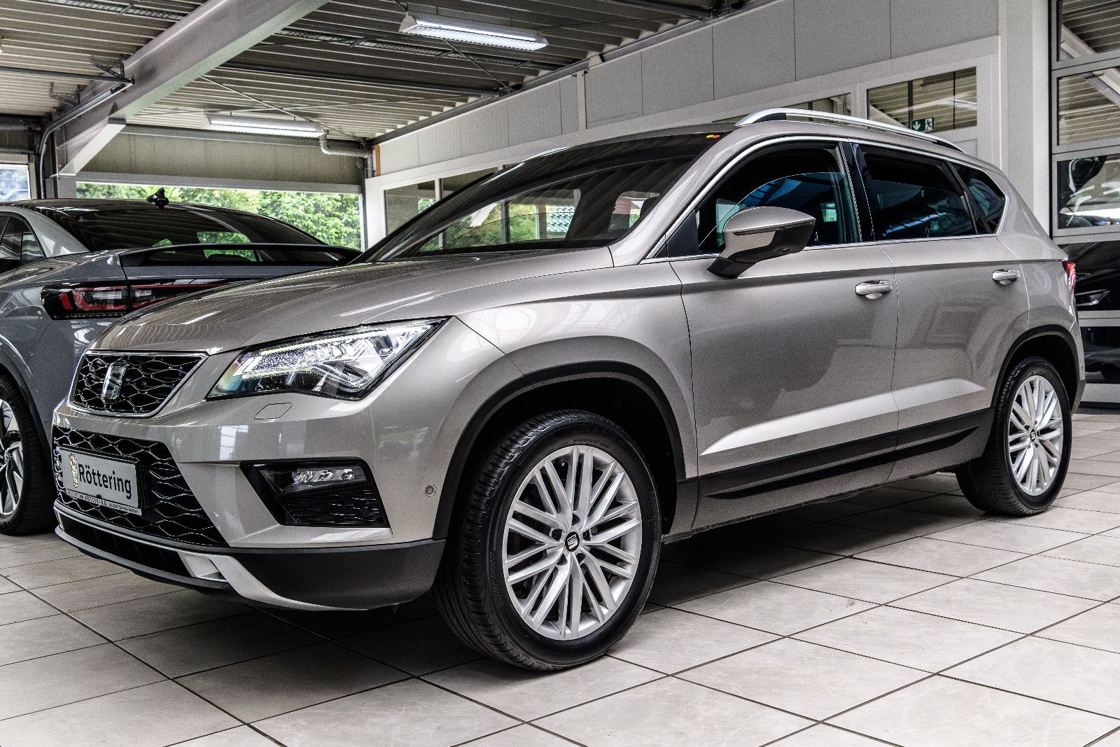 Fahrzeugabbildung SEAT Ateca Xcellence 4Drive +DSG+ Navi + AHK + Kamera