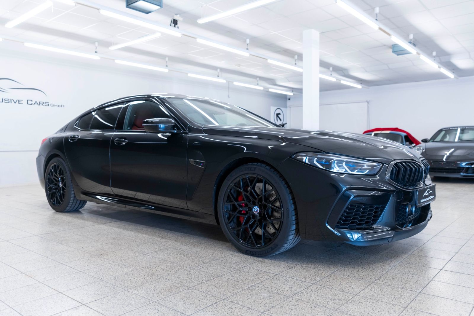 Fahrzeugabbildung BMW M8 Competition GC Head Up Laserlicht B&W ACC 360