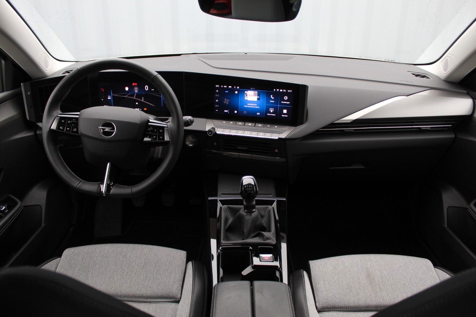 Fahrzeugabbildung Opel Astra Sports Tourer Elegance AHK*Navi*Sitzh.