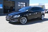 Volvo V60 D4 Autom. Summum*NAVI*STDHZG*RFK* - Volvo V60: Schwarz