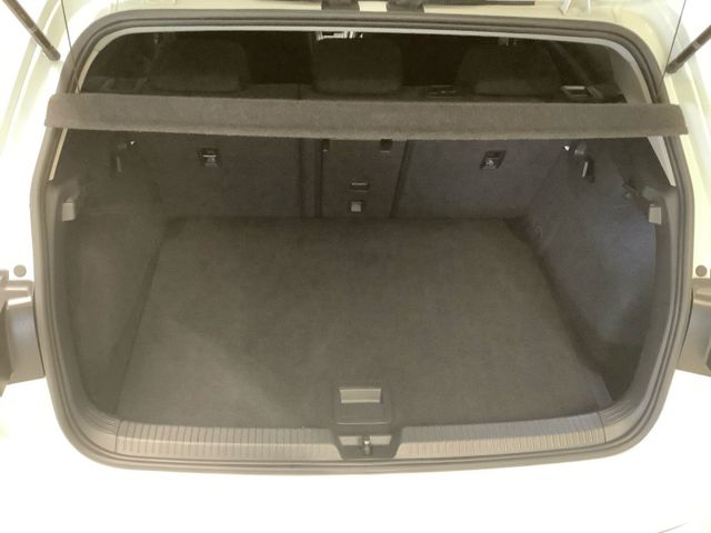 Golf Active 1,5 l TSI 96 kW Matrix, Standheizun