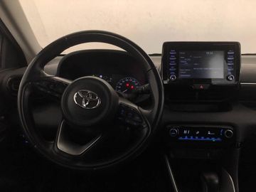 Toyota Yaris - 10