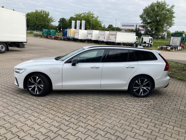 V60 T6 AWD R-Design Expression Recharge Plug-In