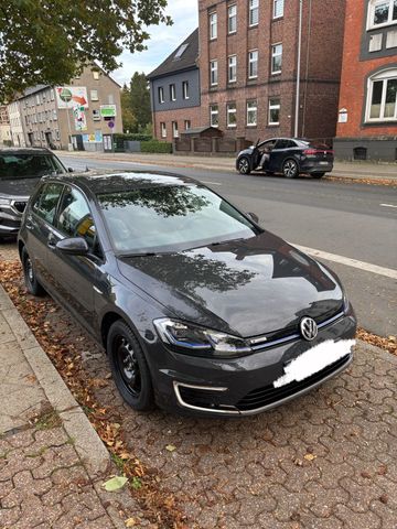 Volkswagen VW e-Golf - EZ 2021 37tkm CCS