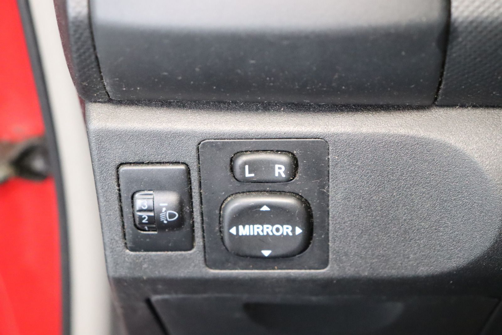 Fahrzeugabbildung Toyota Yaris 1.0-l-VVT-i * HU/AU bis 03.2026 *