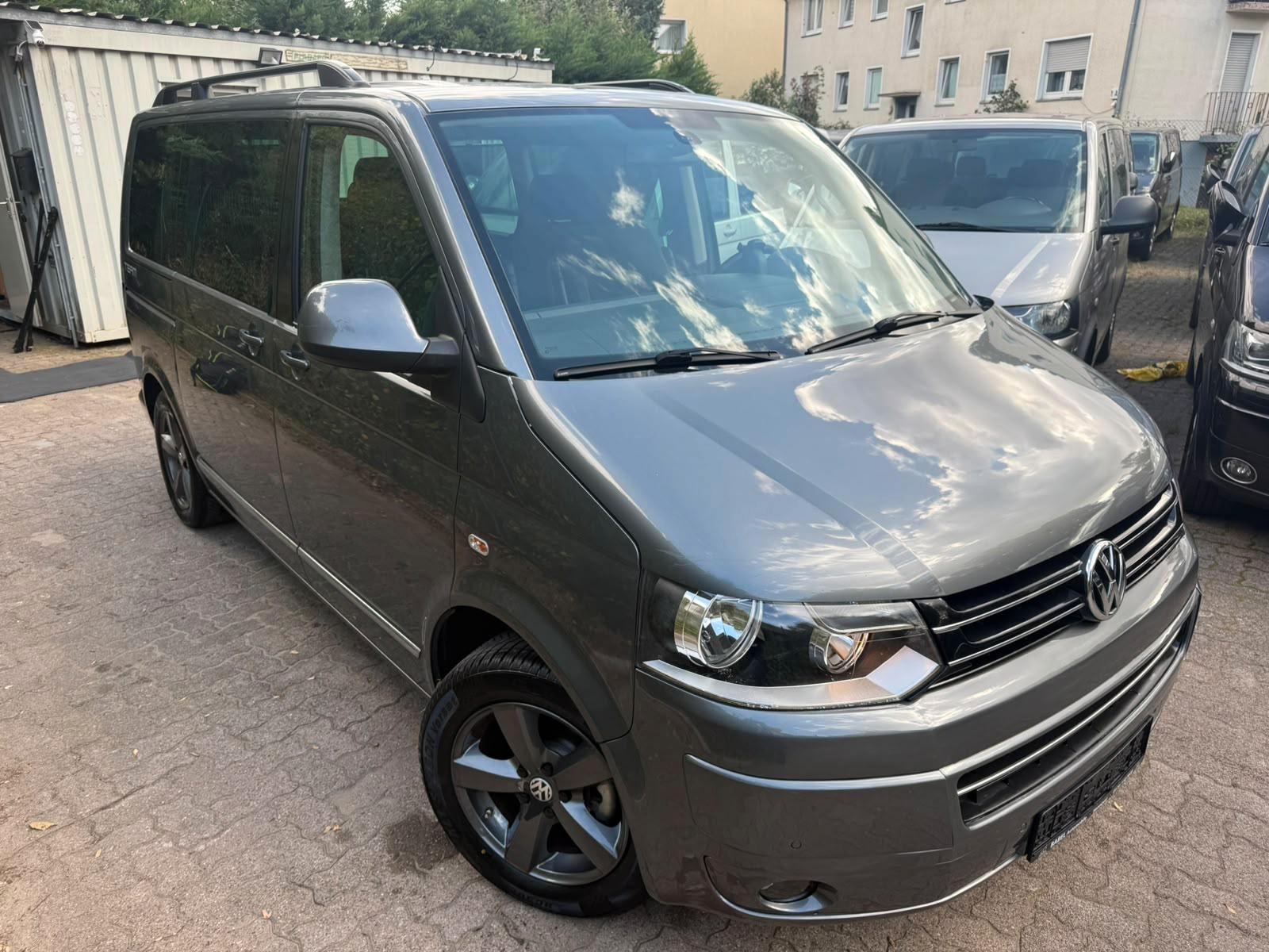 VOLKSWAGEN T5 MULTIVAN TEAM 2.0 TDI 140ch DSG - 7 PLACES - APPLE CARPLAY - CHAUFFAGE AUXILIAIRE - ATTELAGE - SIÈGES CHAUFFANTS
