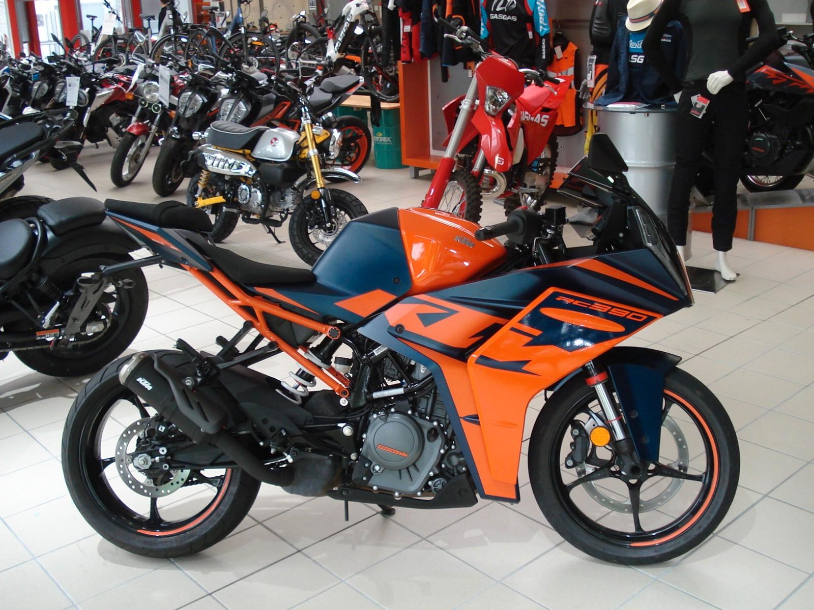 KTM RC390