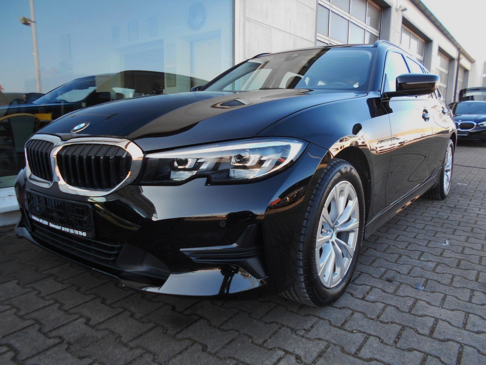 BMW 318dA Touring -NAVI-LED-TEMPOMAT-PDC-CARPLAY-MFL