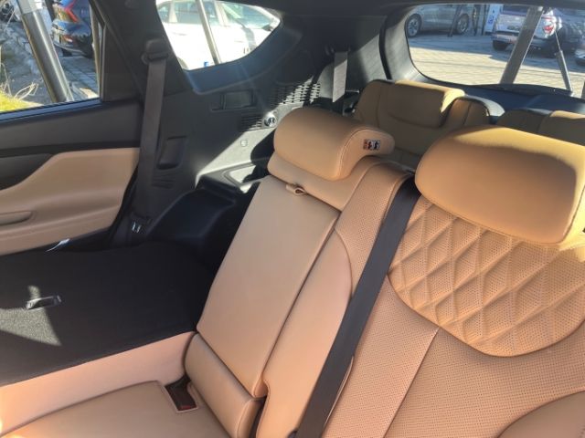 Fahrzeugabbildung Hyundai SANTA FE 2.2 CRDi 4WD 8DCT SIGNATURE SEVEN Panor