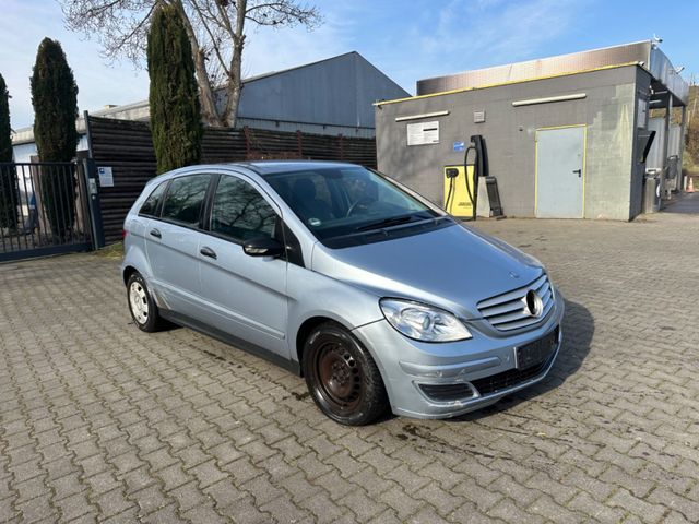 Mercedes-Benz B 150 AUTOMATIK KLIMATRONIC NAVI XENON PDC