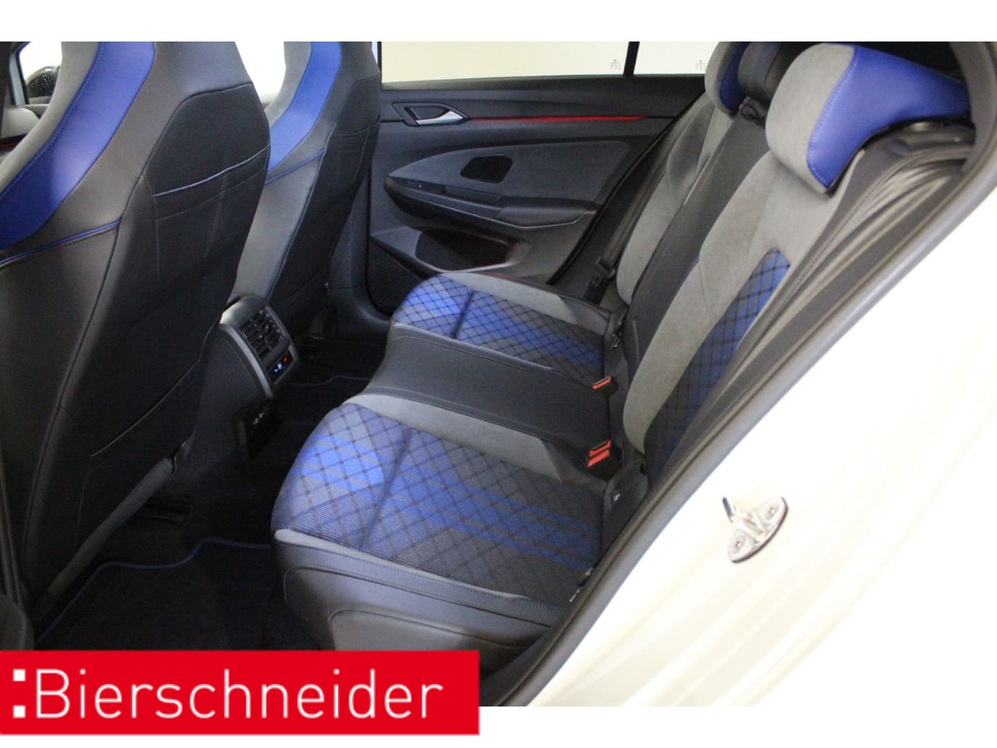 Volkswagen Golf R 8 2.0 TSI DSG 4Mo. Performance 19 AKRA H foto 14