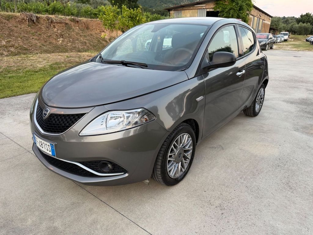 Image of Lancia Ypsilon