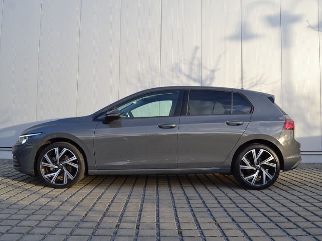 Golf VIII 1.5 TSI 18-ZOLL/MATRIX/NAVI-PRO+VZE/DI