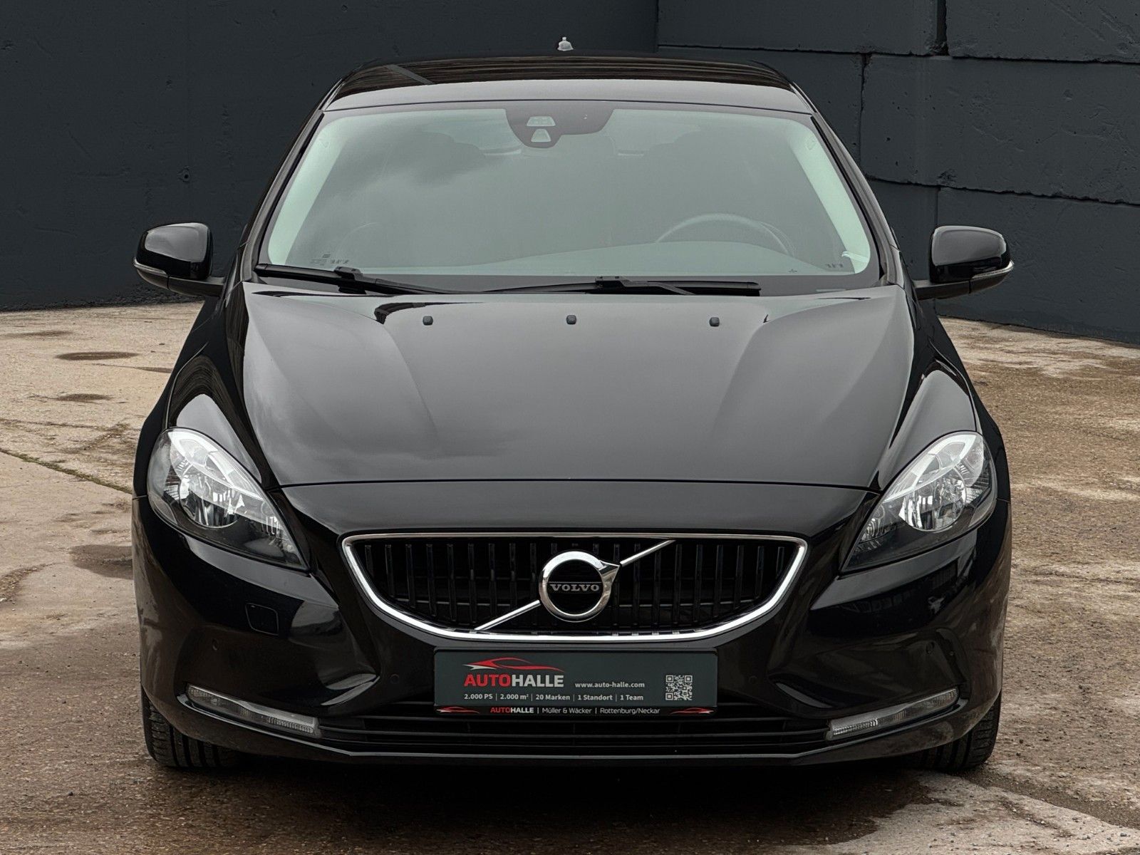 Fahrzeugabbildung Volvo V40 1.5 112kw/152ps Autom. Kam Temp Navi Sensus