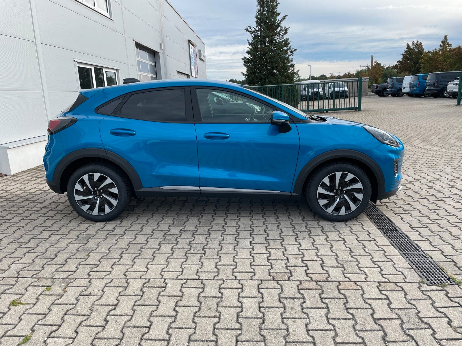Fahrzeugabbildung Ford Puma Titanium