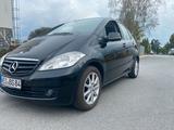 Mercedes-Benz Mercedes A160/klima/Apple car Play/Rückfah... - Mercedes-Benz A 160 in Bochum