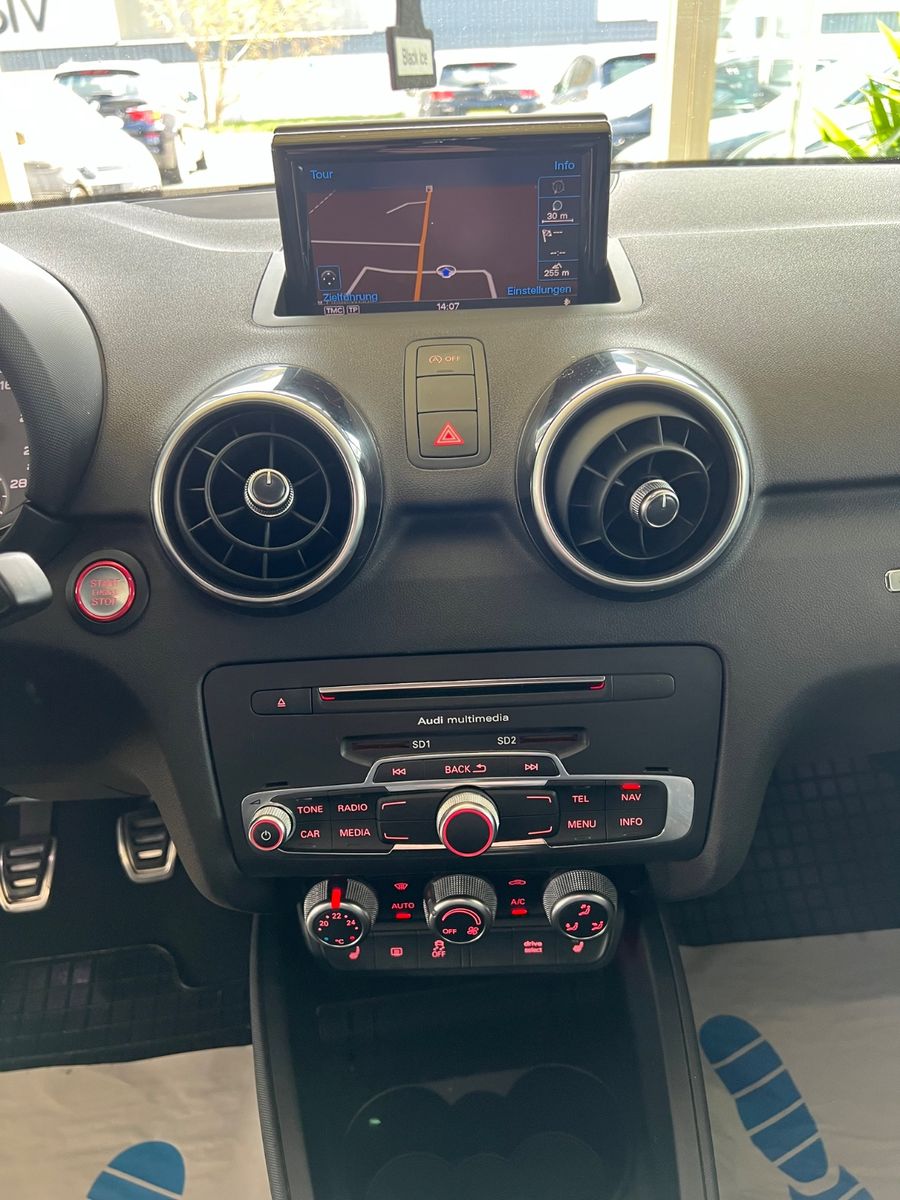 Fahrzeugabbildung Audi S1 Sportback 2.0 TFSI quattro *BI-COLOUR*