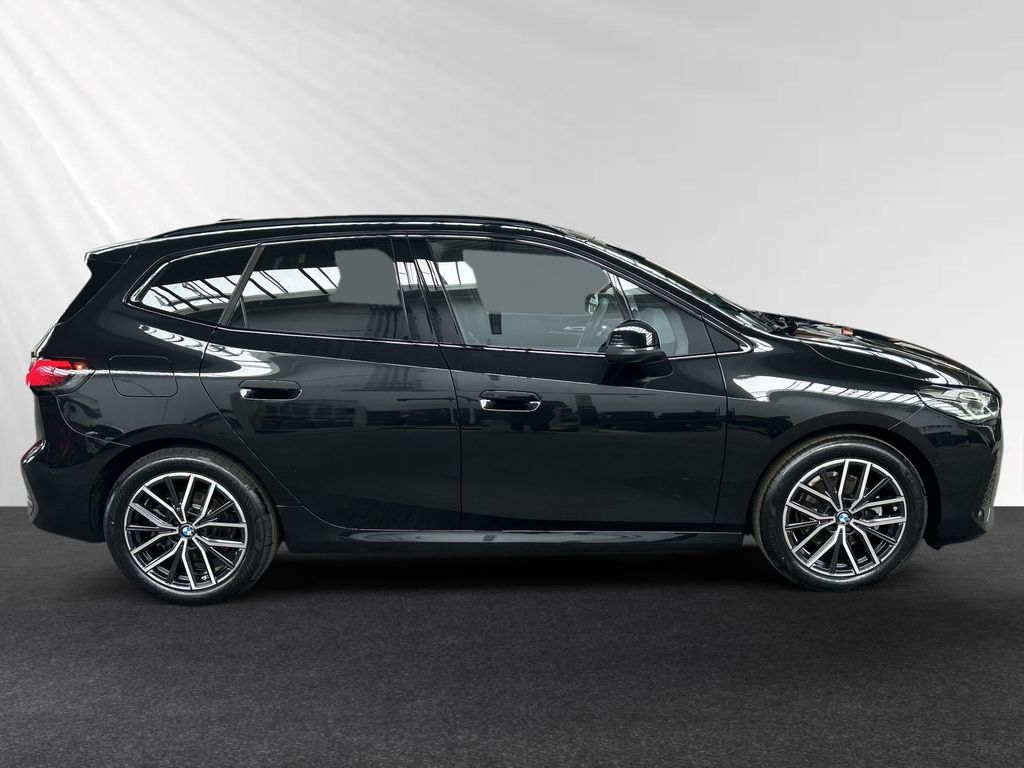 BMW 220 Active Tourer — fotografia 2