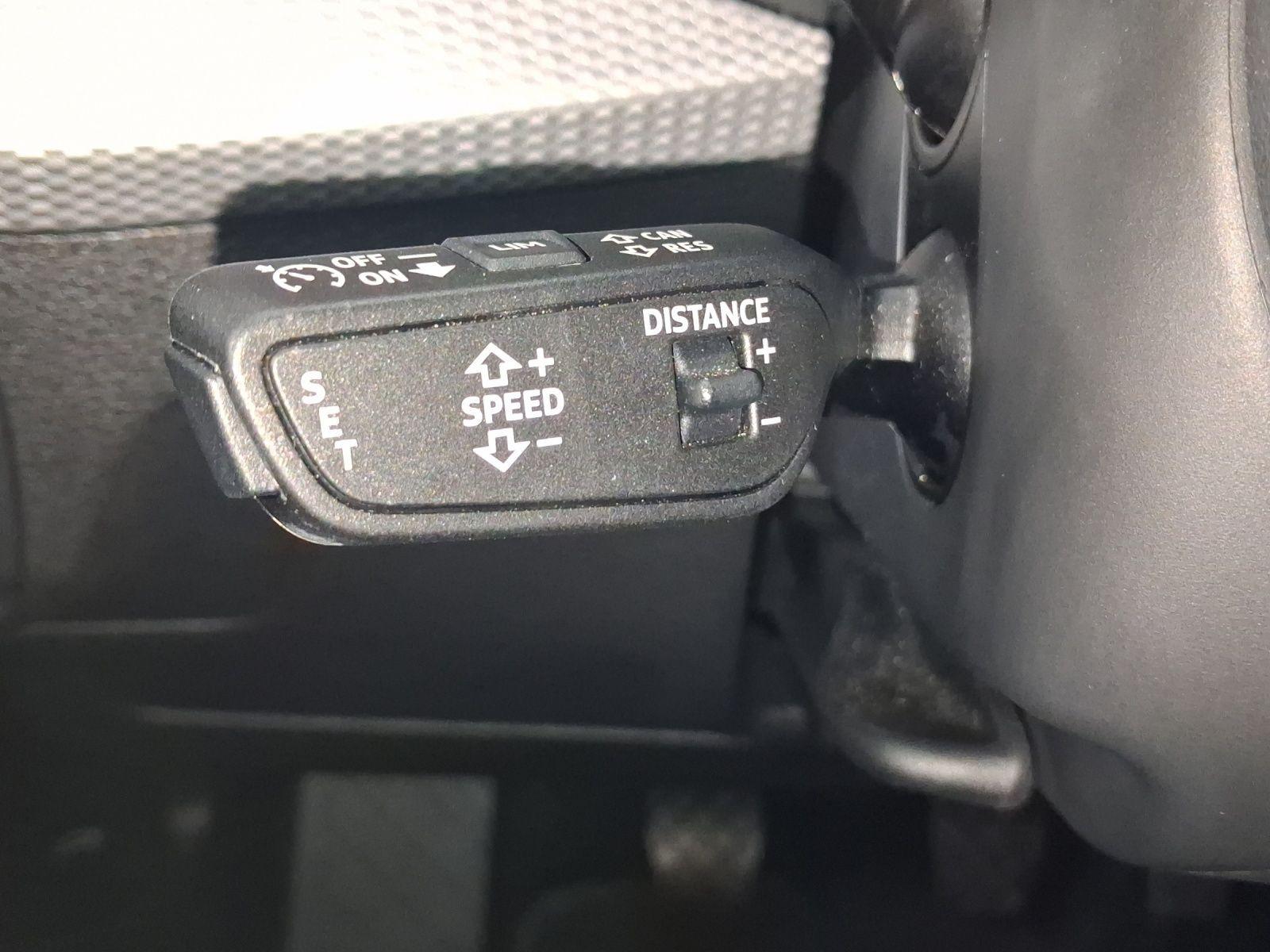 Audi Q2 30 TFSI AHK ST.HEIZ LM18 NAVI, миниатюра 18