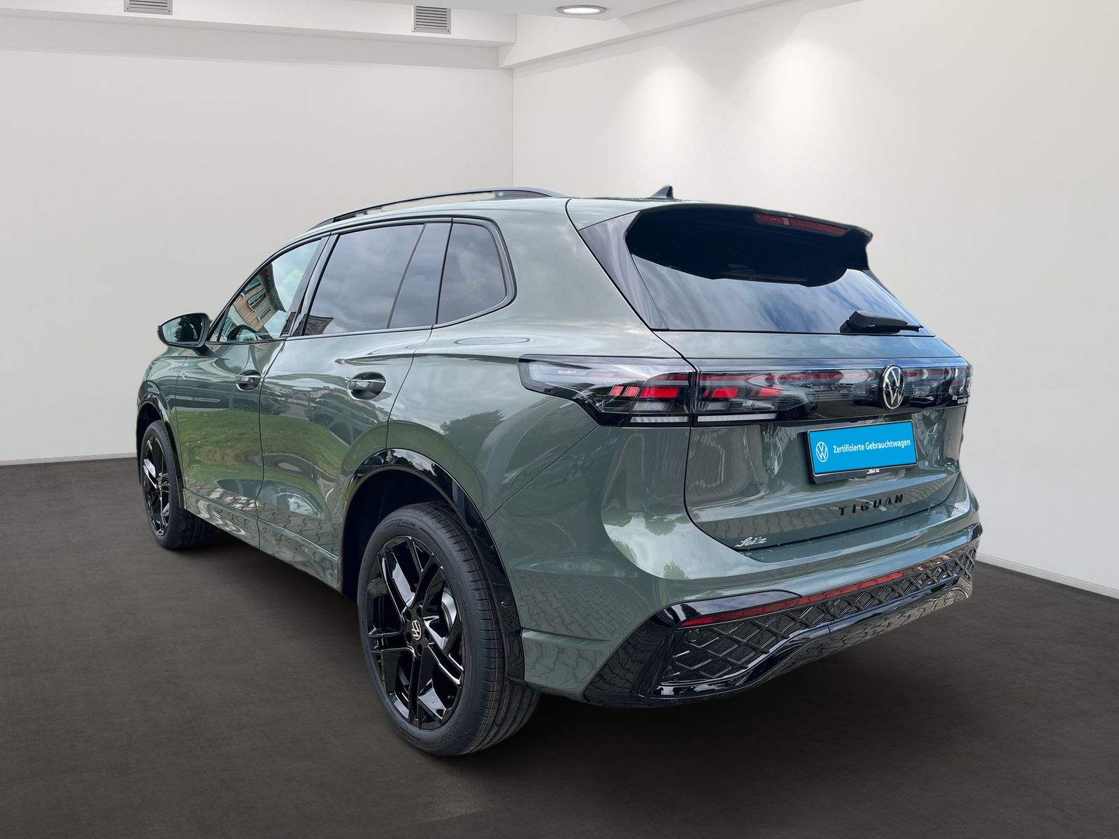 Volkswagen Tiguan 2.0 TDI 4M R-Line HEAD-UP AHK MATRIX KAM foto 5