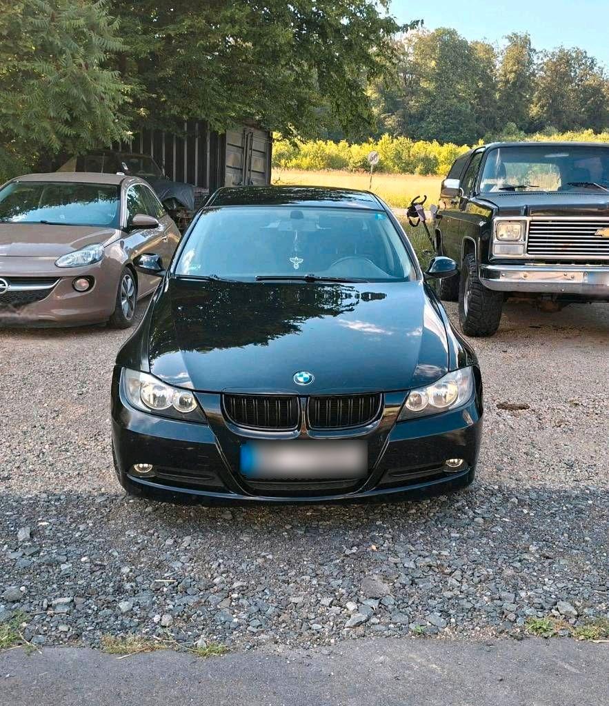 BMW 120 2006 — rear view