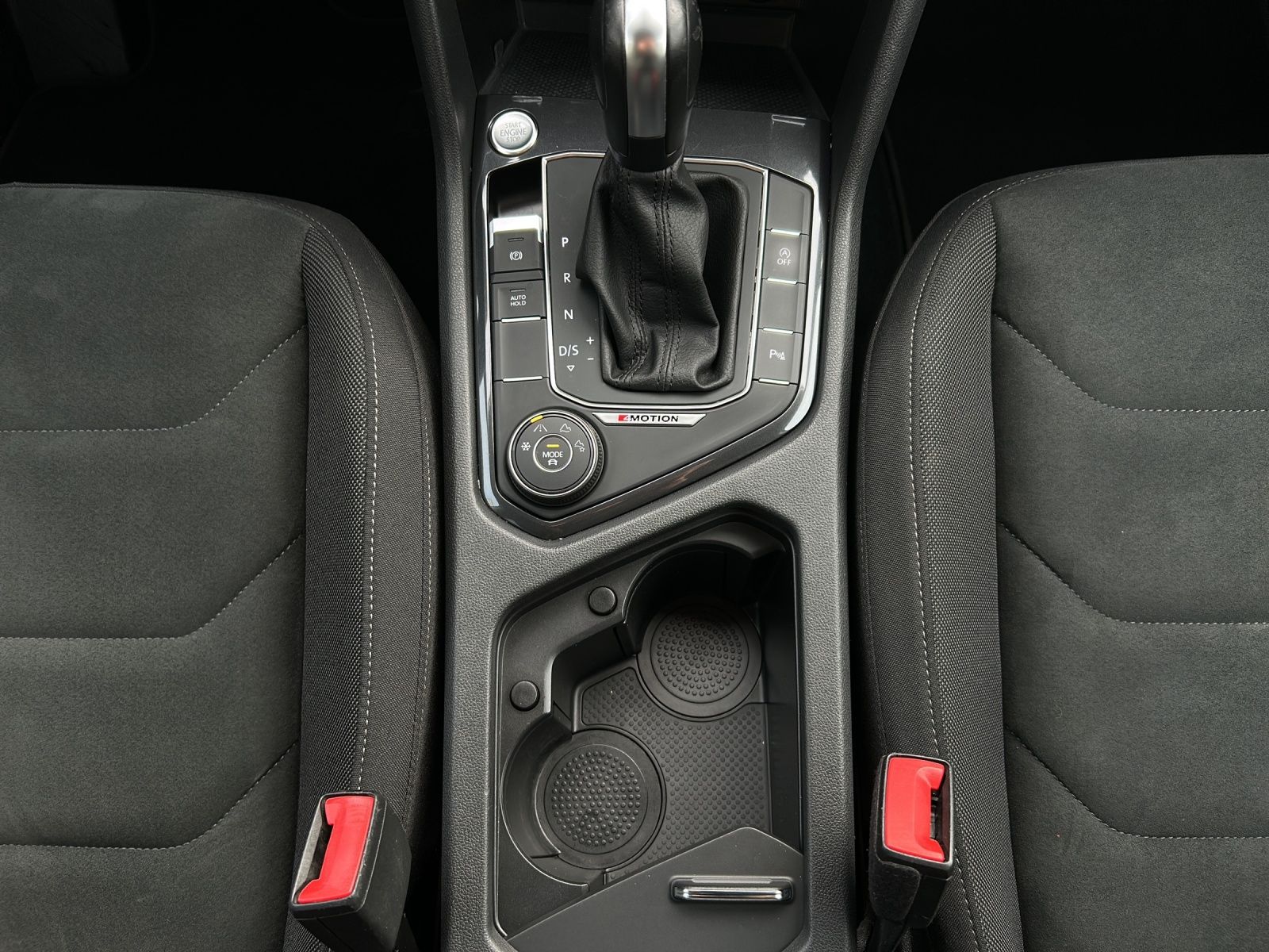 Fahrzeugabbildung Volkswagen Tiguan Allspace Highline 4M TDI DSG LED ACC AHK