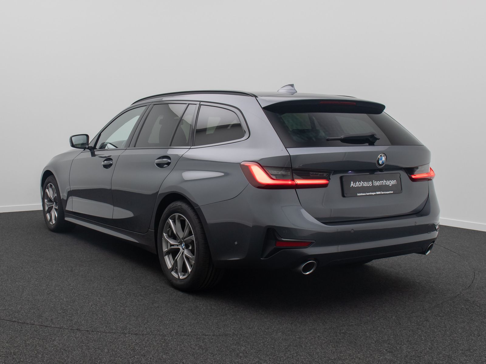 Fahrzeugabbildung BMW 320d xD Sport Line Laser DAB HiFi 360°Standheizu