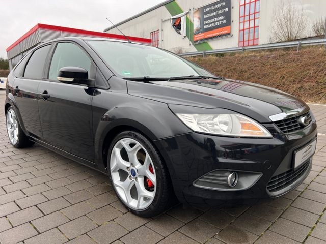 Ford Focus Lim. Black Magic 1.6 *TEILLEDER*KLIMA*ALU