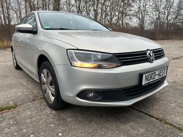 Volkswagen Jetta VI Comfortline BMT